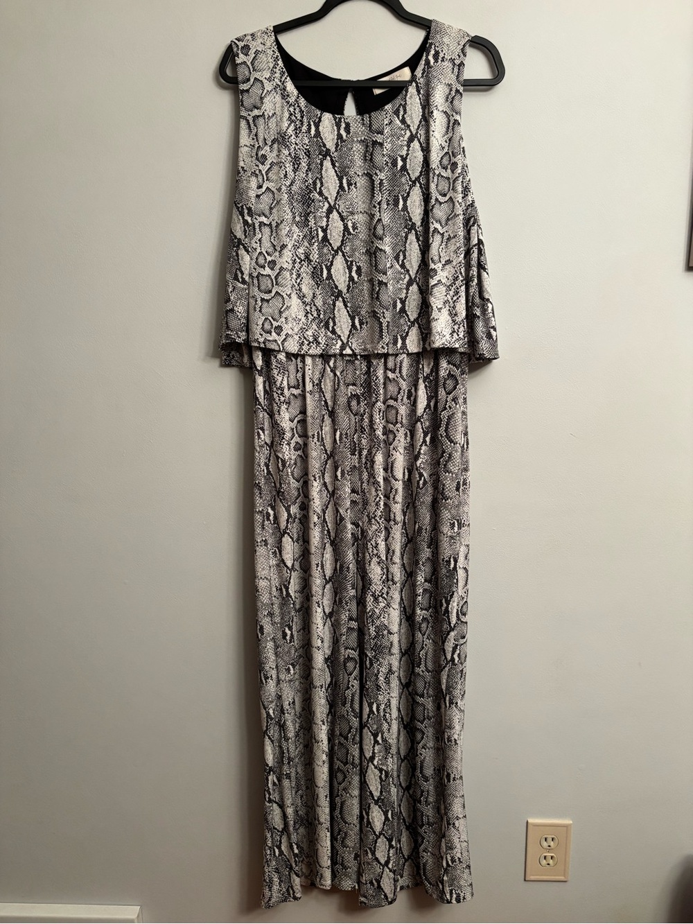 Arula Sleeveless Snakeskin Jumpsuit - size A
